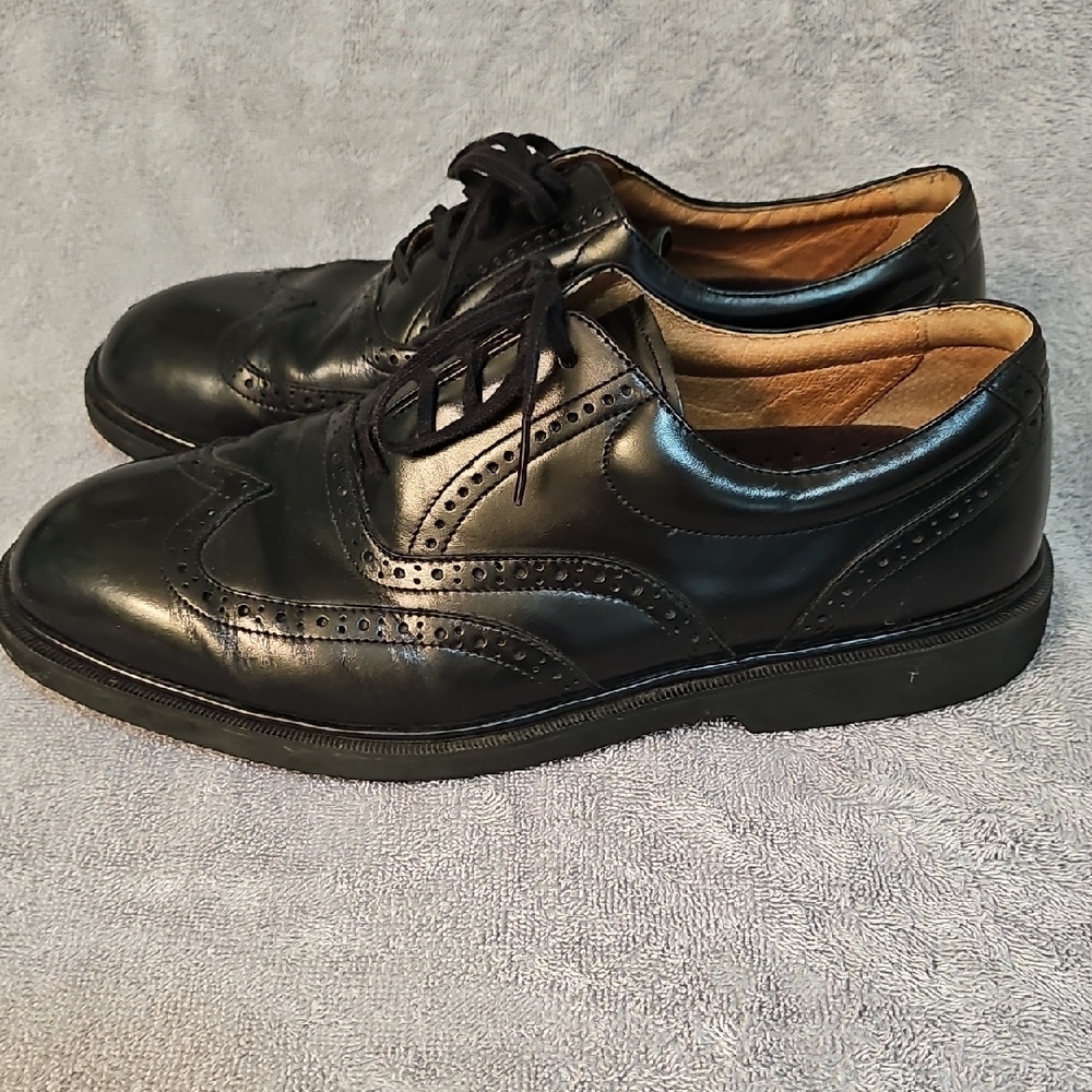 Rockport Black Wingtip Oxfords with Brogue Detailing